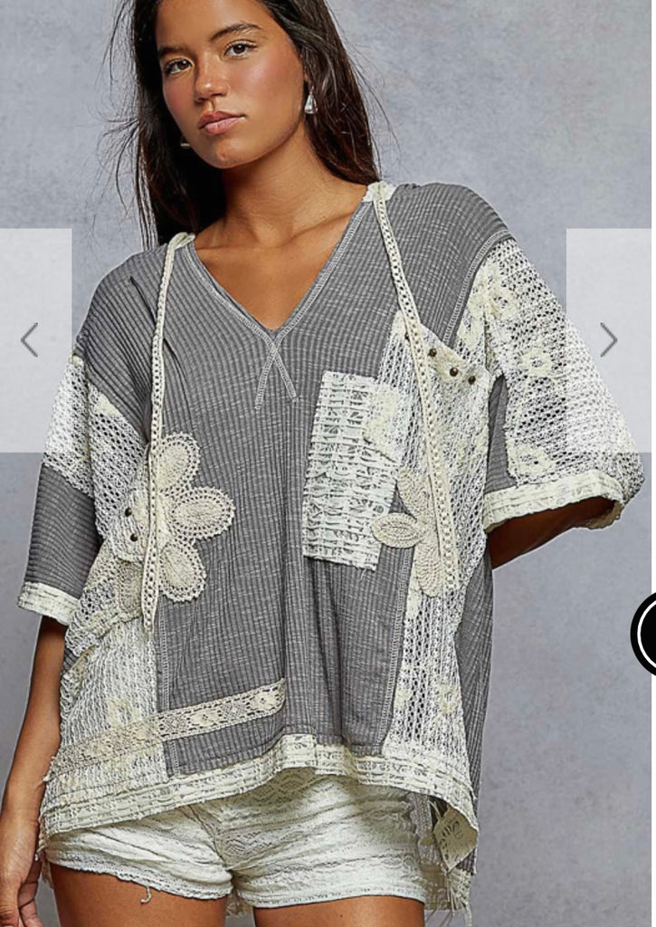 POL Gray Ivory Hoodie Floral Applique Top