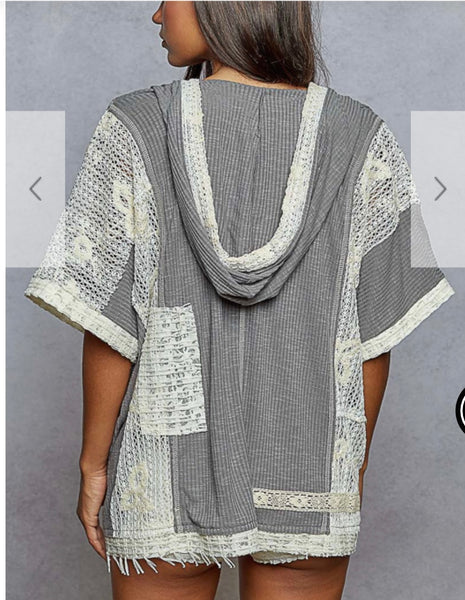 POL Gray Ivory Hoodie Floral Applique Top